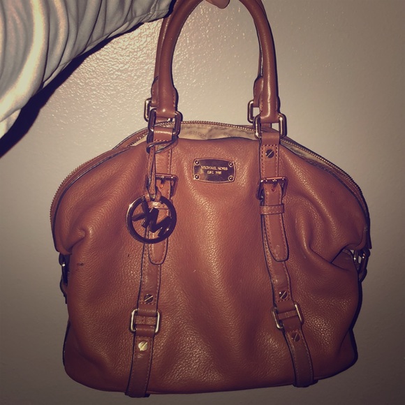 Michael Kors Handbags - MK Tan New Home Ready❤️ satchel crossbody